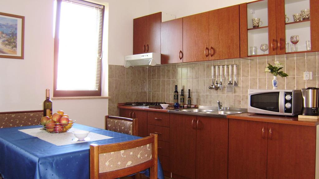 Egidio Gigi Bellich Holiday Apartments Family Houses Rabac Room photo